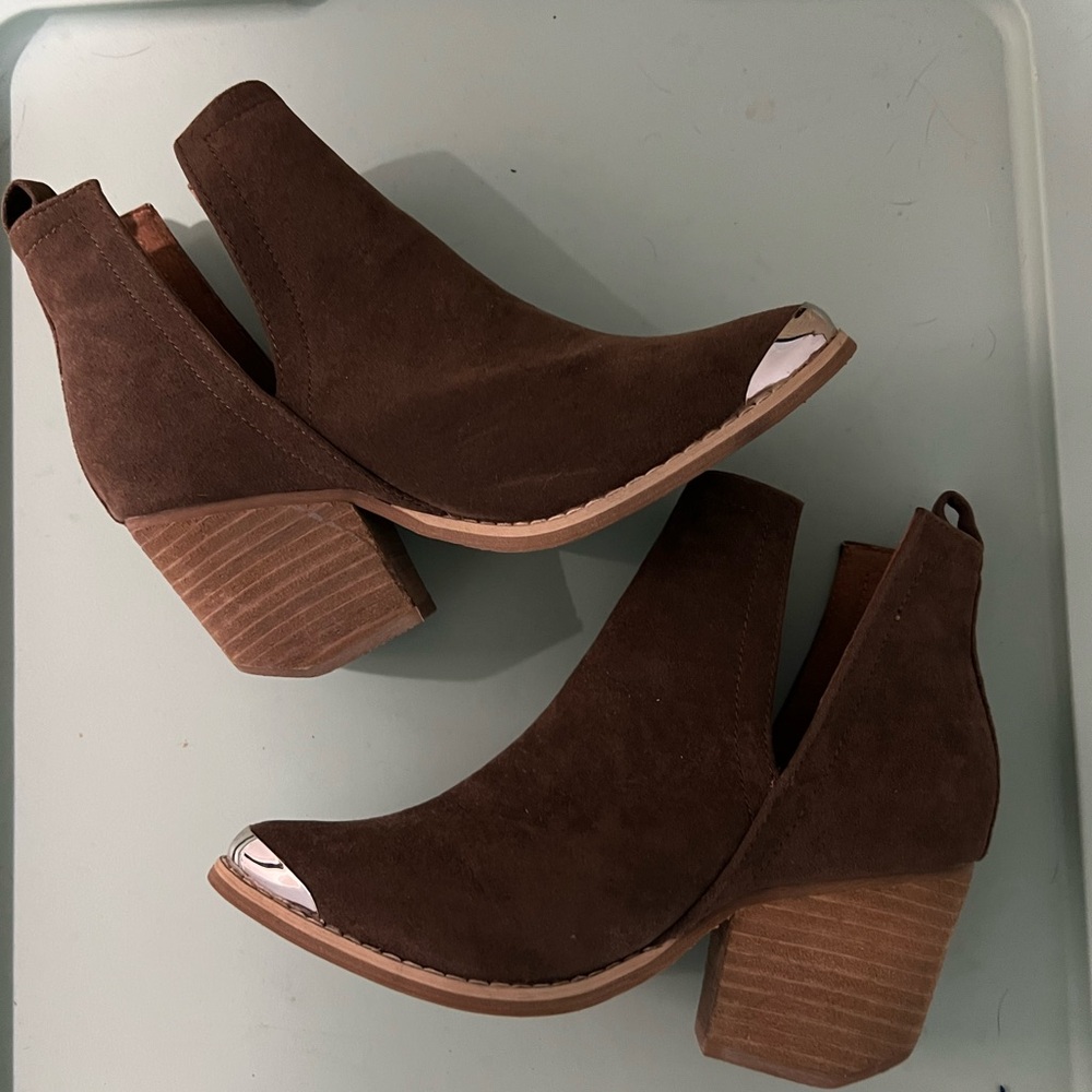 Sophisticated Brown and Silver Ankle Booties with Side Cutouts